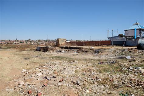 Meadowlands, Gauteng .